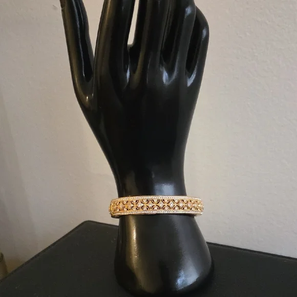 Elegant Gold Bangle Bracelet - Picture 2 of 6